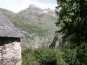 Arrivée à Lanchâtra. Le cerisier a un peu grandi.