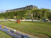 Nouvelle sculpture : une « vertèbre » gigantesque (Quentin Garel)