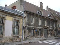 Courte visite de la ville (45 000 habitants),  en passant par la rue de l'Ancien collège.