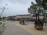 Sur le quai de la Monnaie, jeux d'enfants ?