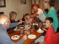 Pas question pour autant d'oublier d'apprécier le porto vingt ans d'âge !