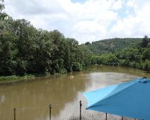 26 ... ce qui ne décourage pas les canoéistes.