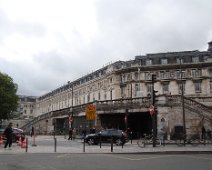 99 La gare est plus propre que l'année dernière. Effet J.O. ?