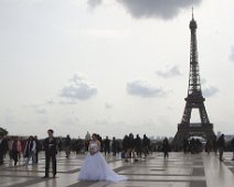 01 C'est LA place touristique, prisée des jeunes mariés ...