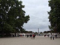 Temps maussade aux Tuileries. Peu de touristes ...