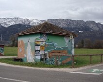 11 Une petite pause devant ces peintures en trompe-l'œil ...