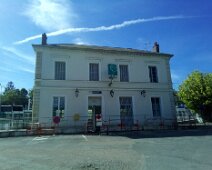 01 La gare RER de Gif-sur-Yvette (Essonne), où Agnés vient nous chercher en voiture...